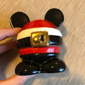 New- Mickey Mouse salt and pepper shaker